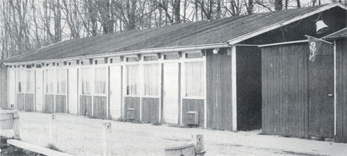 Bestuurskamer/Kleedkamers 1964